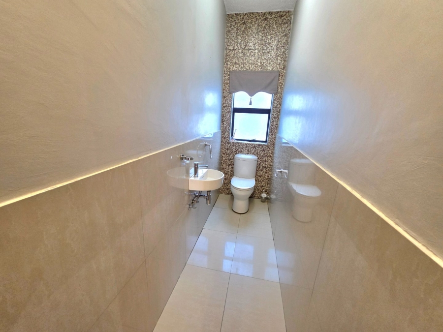 4 Bedroom Property for Sale in Eureka Free State